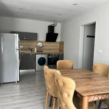 за гости Dream 4* Kŭrdzhali